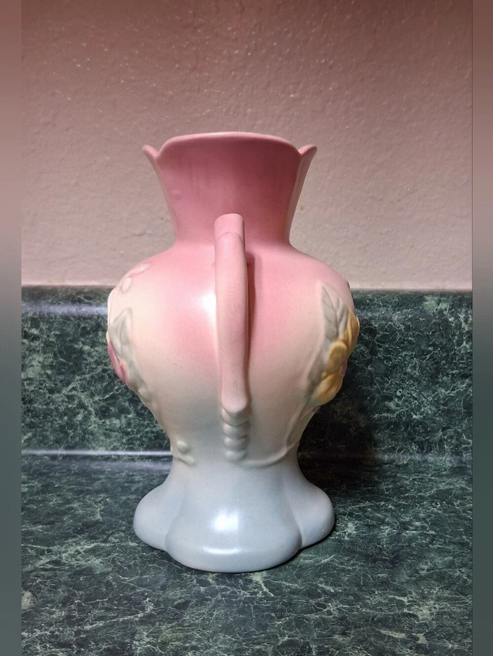 VINTAGE HULL ART POTTERY YELLOW MAGNOLIA 6 1/2